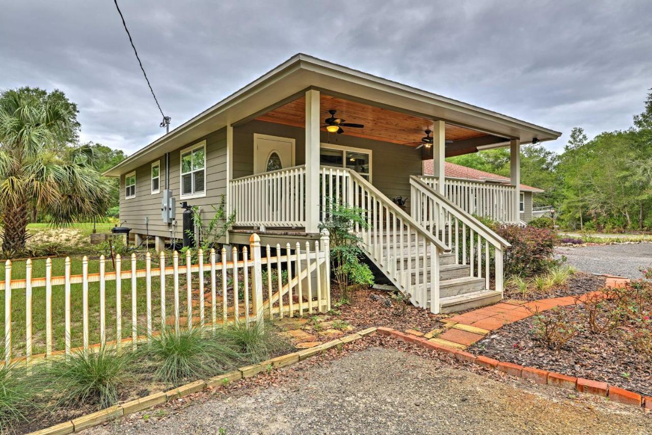 Crystal River Cottage On 1 Acre With Deck And Porch! Yankeetown ภายนอก รูปภาพ