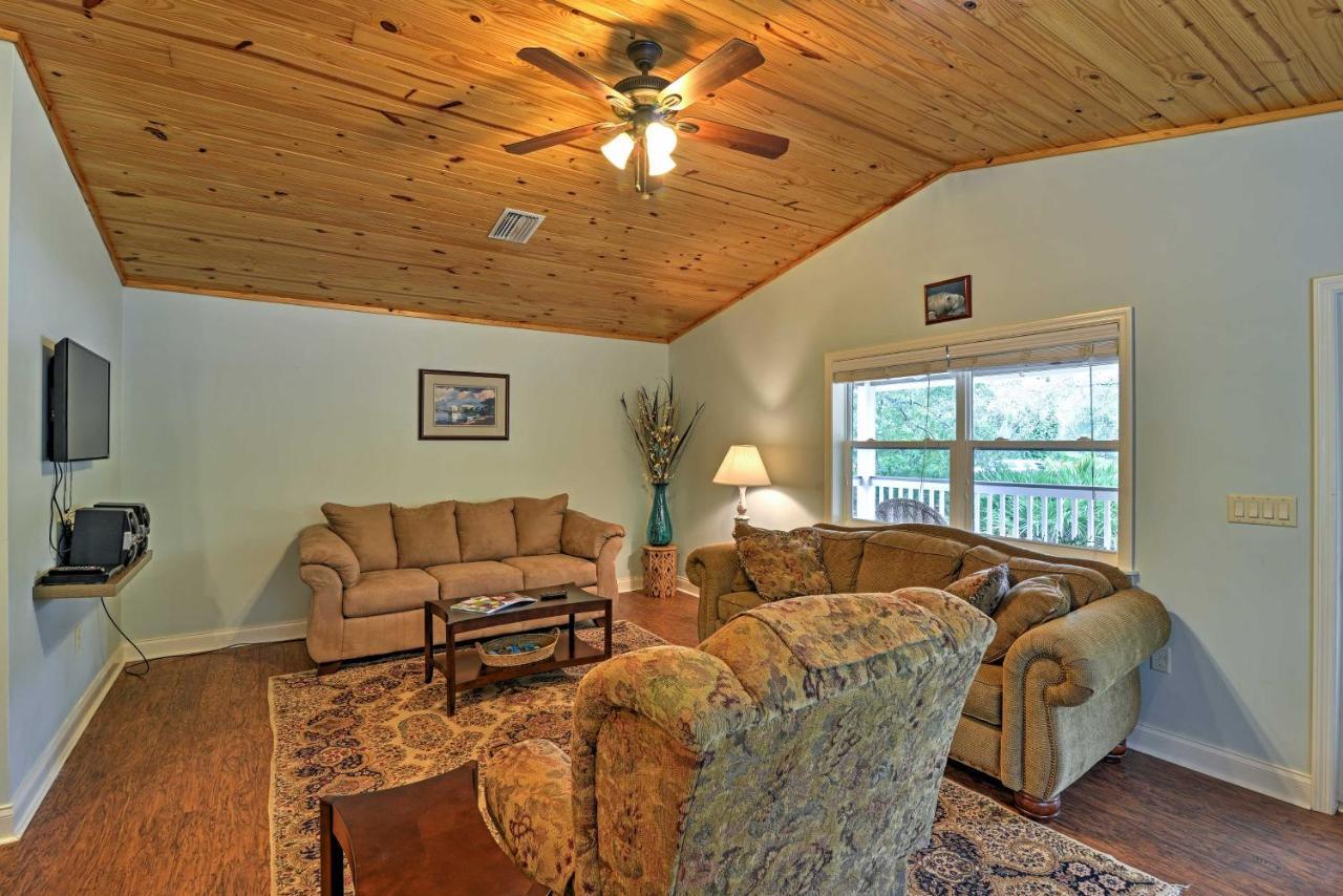Crystal River Cottage On 1 Acre With Deck And Porch! Yankeetown ภายนอก รูปภาพ