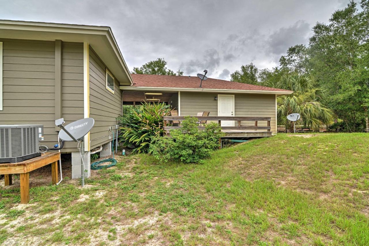 Crystal River Cottage On 1 Acre With Deck And Porch! Yankeetown ภายนอก รูปภาพ