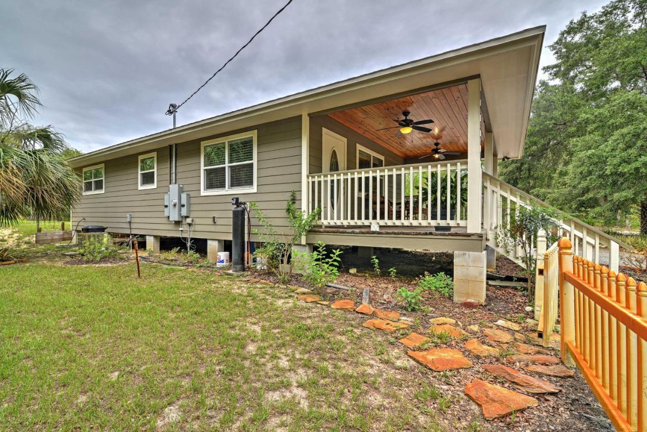 Crystal River Cottage On 1 Acre With Deck And Porch! Yankeetown ภายนอก รูปภาพ