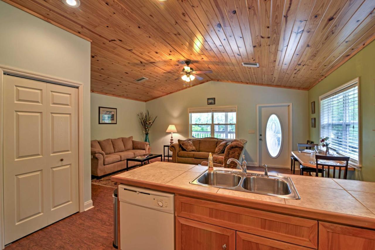 Crystal River Cottage On 1 Acre With Deck And Porch! Yankeetown ภายนอก รูปภาพ